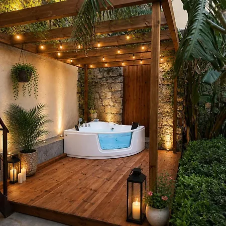 Aramis Boutique House Hébergement de vacances