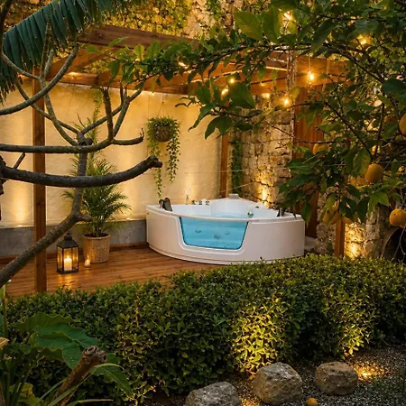 Aramis Boutique House Hébergement de vacances Rhodes City