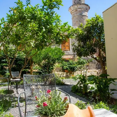 Aramis Boutique House